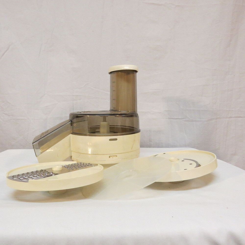 VTG Oster Kitchen Center Food Processer Attachment 2 blades pusher slinger Cream